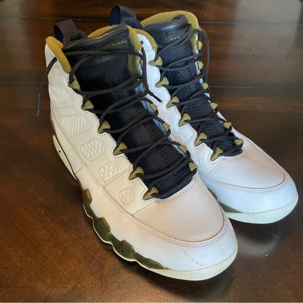Nike Air Jordan 9 Retro Statue 2015 302370-109 IX White/Black/Green Size 11